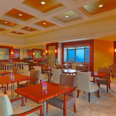 Sheraton Chengdu Lido Hotel Exterior foto