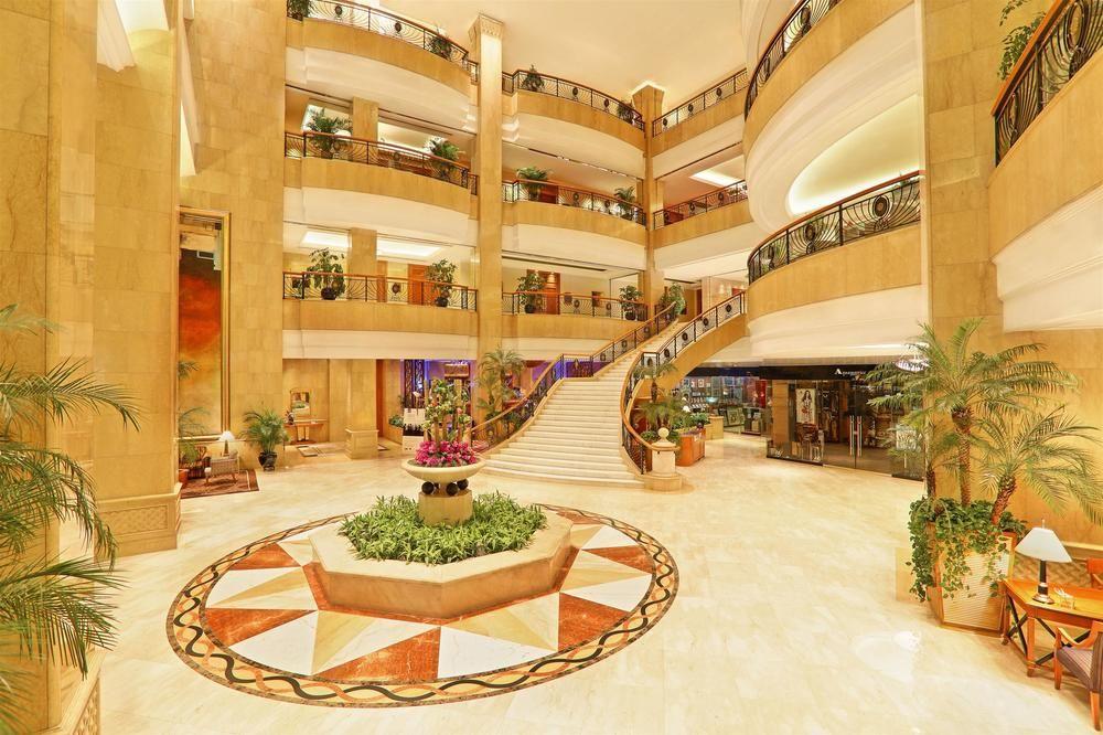 Sheraton Chengdu Lido Hotel Exterior foto