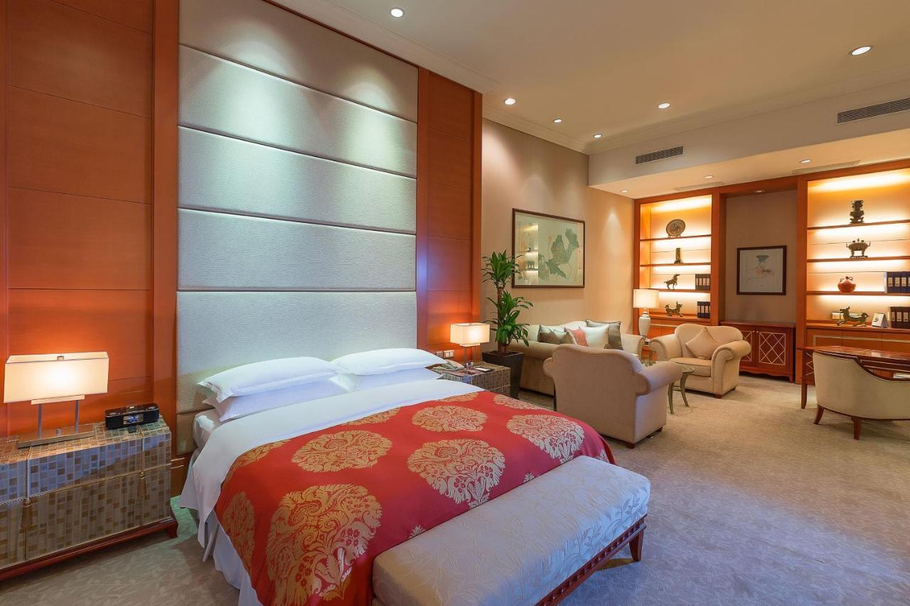 Sheraton Chengdu Lido Hotel Exterior foto