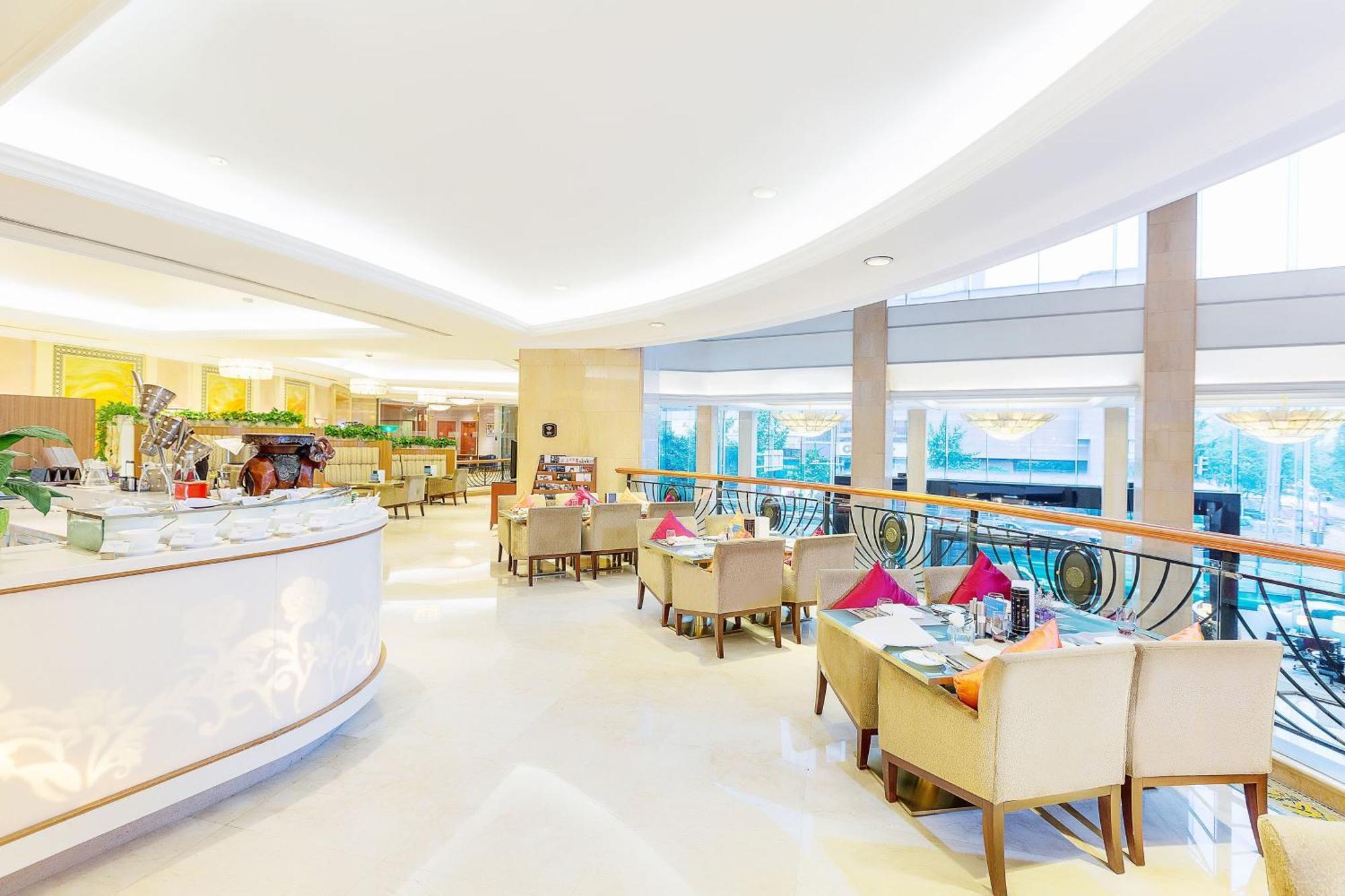 Sheraton Chengdu Lido Hotel Exterior foto